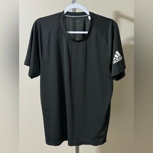 Adidas Men’s Gray Climalite Short Sleeve T-Shirt, Size L